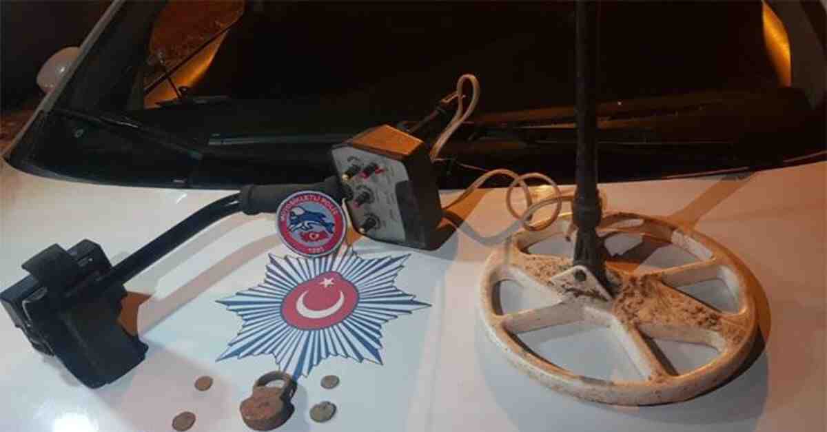 Bursa'nın İnegöl ilçesinde polis ekiplerince yapılan asayiş uygulamasında durdurulan aracın