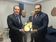Erbakan, İş İnsanı Enes Mehmet Polat’ın evini ziyaret etti