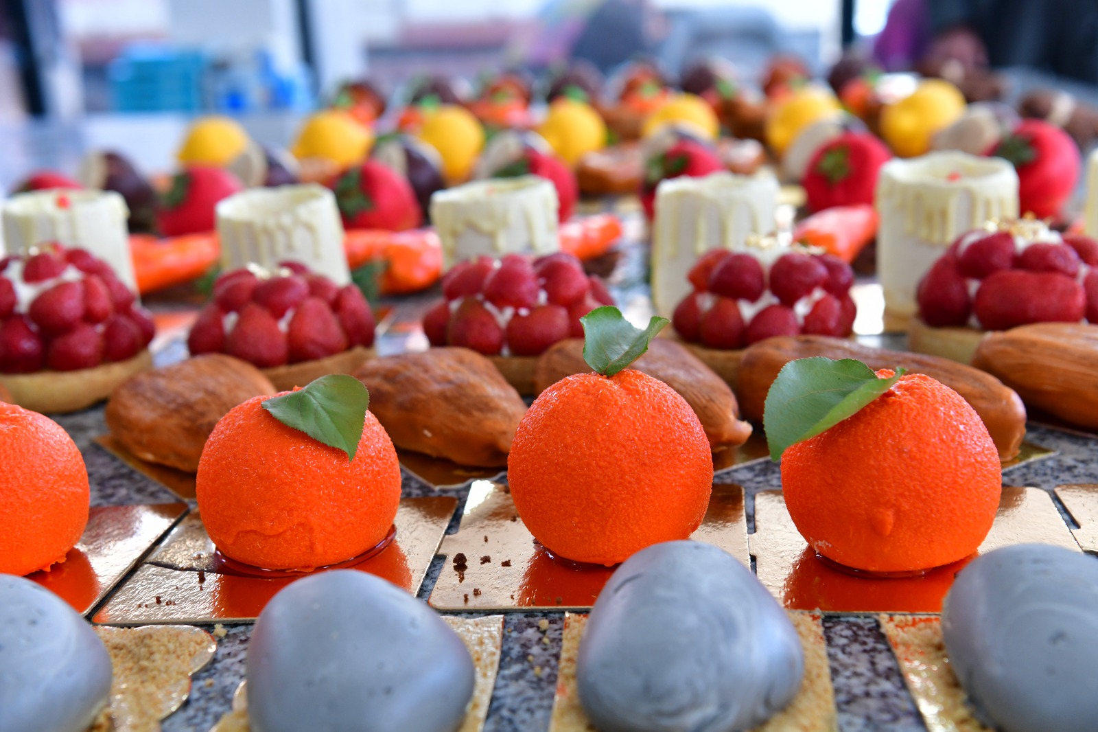 Hepsi Birbirinden Leziz, Hepsi Gerçekçi