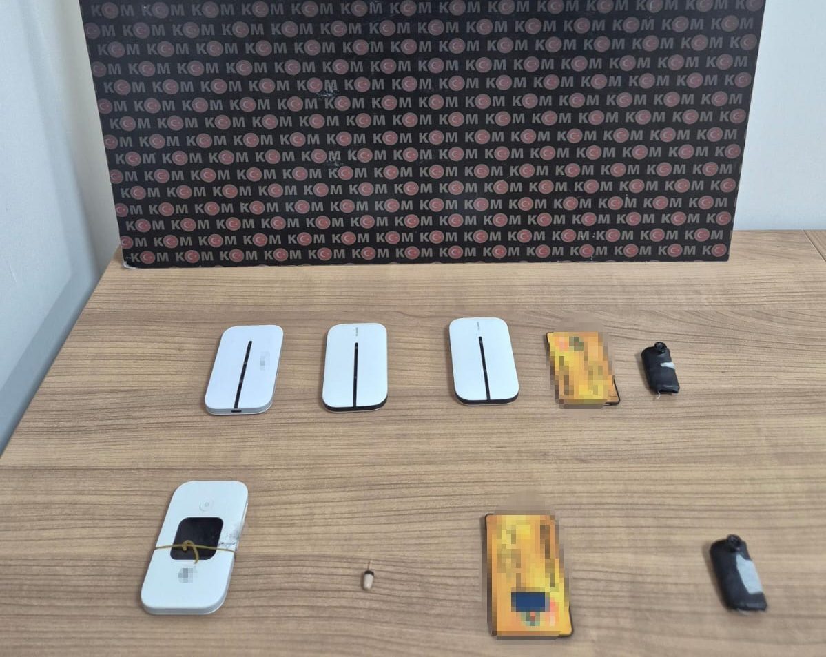 Mucur’da ehliyet sınavında kopya düzeneği