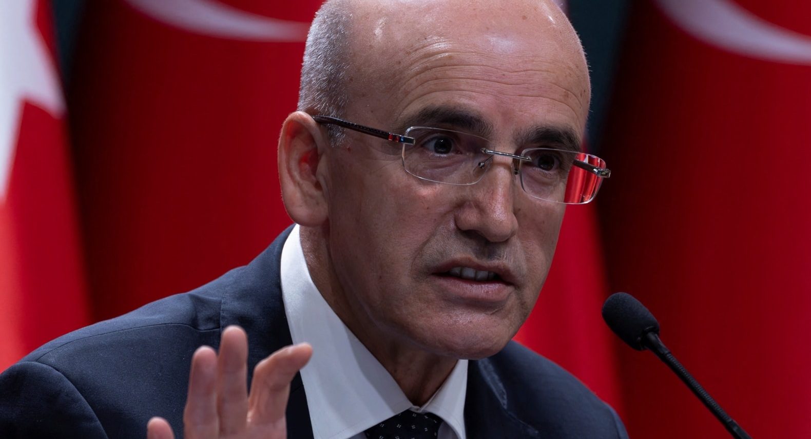 Mehmet Şimşek, bazı meslek gruplarının geçen yıl beyan ettikleri aylık brüt gelirleri açıkladı