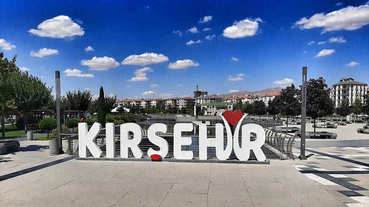KIRŞEHİR’DE KİRA TEKELİ OLUŞTURARAK ESNAFI ZOR DURUMDA BIRAKANLAR KİM? KIRŞEHİR’DE