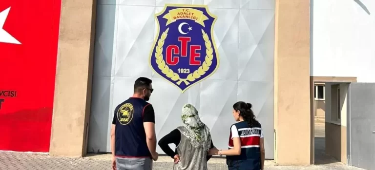 14 suç kaydı bulunan kadın jandarma tarafından yakalandı
