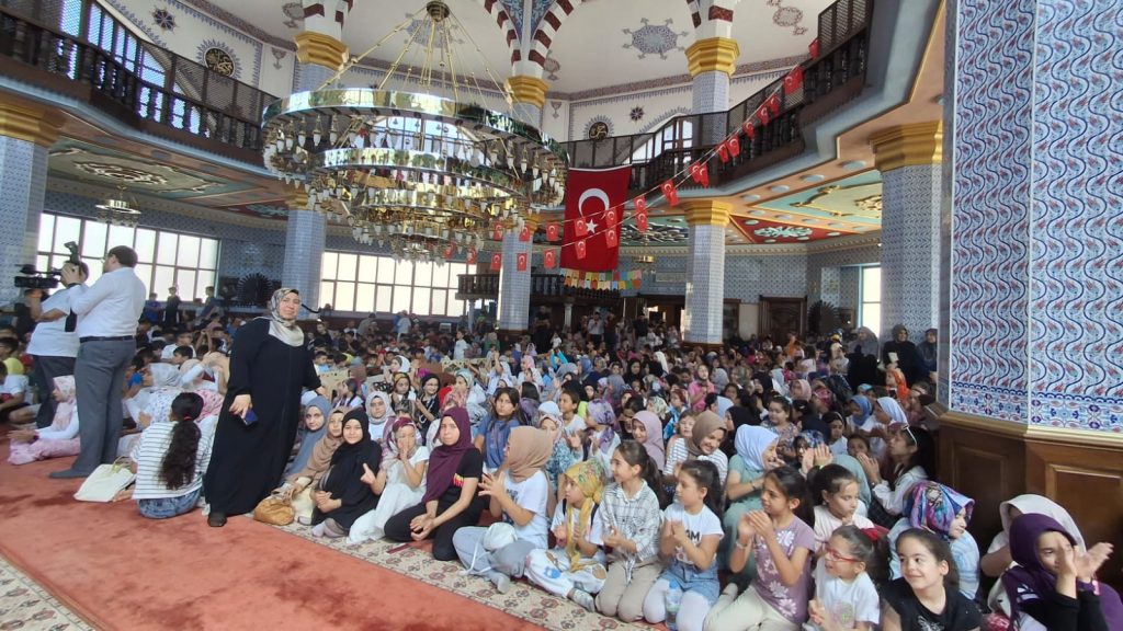 YAZ KUR’AN KURSLARI TANIŞMA VE KAYNAŞMA PROGRAMI YAPILDI 