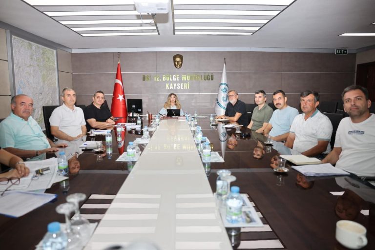 DSİ KIRŞEHİR’DE SU İÇİN TOPLANDI