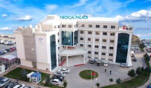 KIRŞEHİR’DE 100 YATAKLI ÖZEL HASTANE RUHSATINI HEMŞEHRİLERİMİZ ÖZEL MEDİCAL PALACE YÖNETİM KURULU BAŞKANI OP. DR. AYHAN GÜLTEKİN ALDI