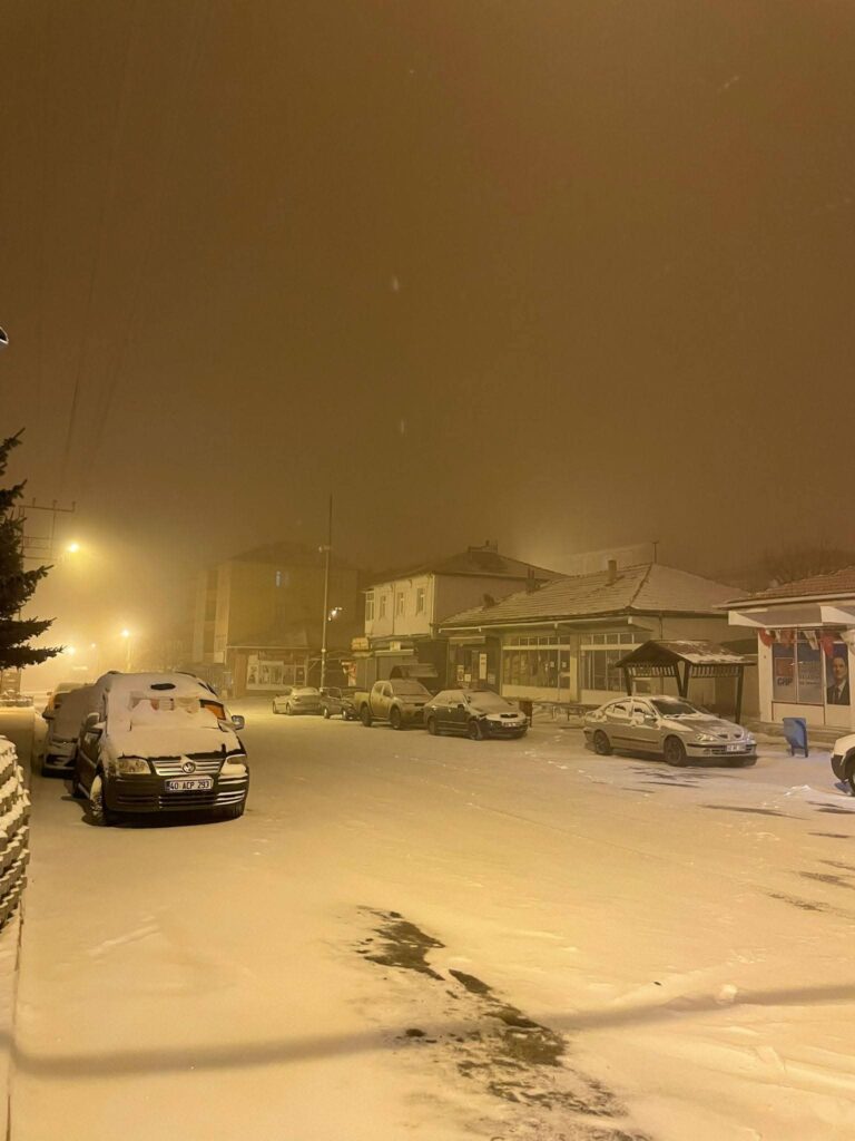 Kırşehir’de okullar yarın kar nedeniyle tatil edildi